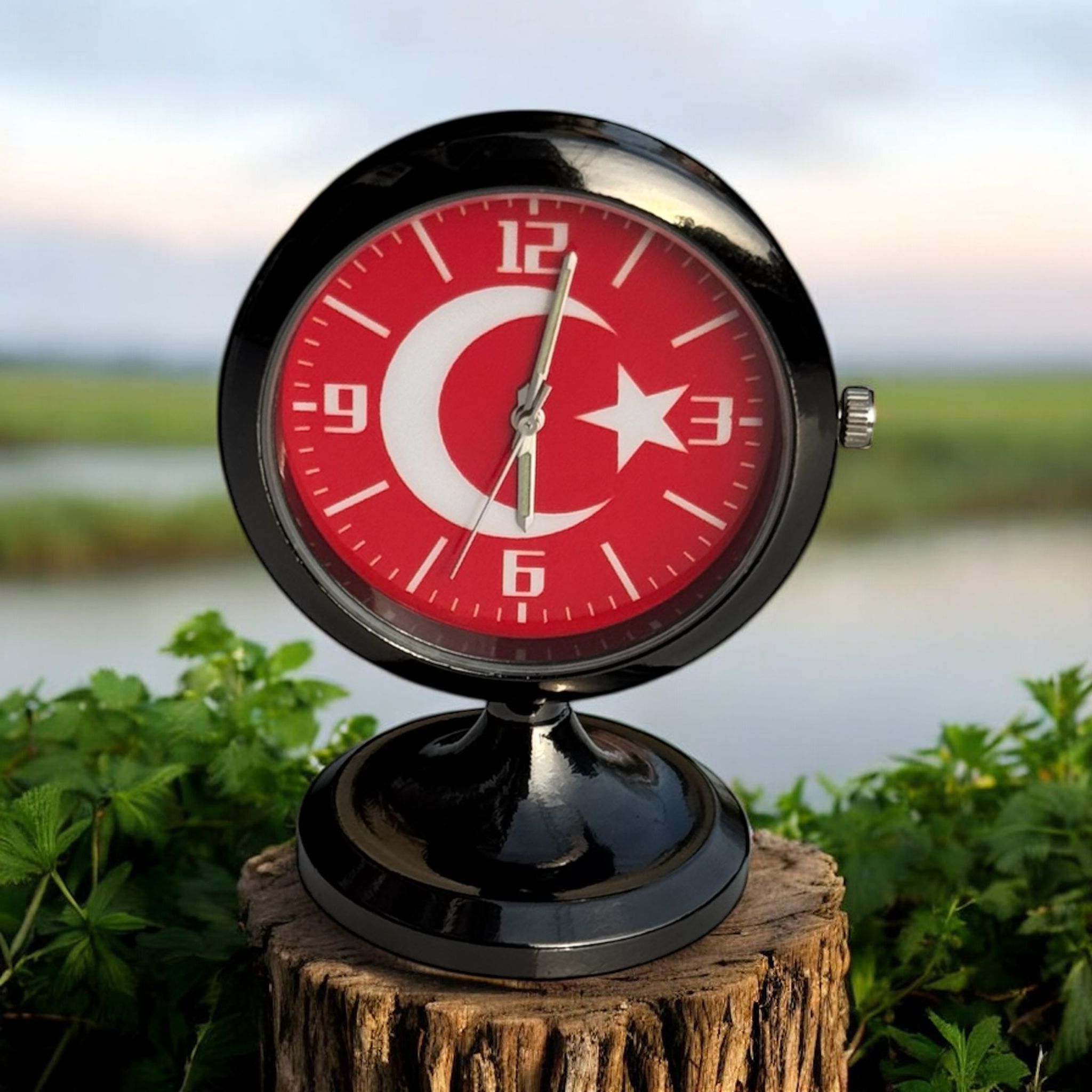 SAAT TORPİDO ÜSTÜ